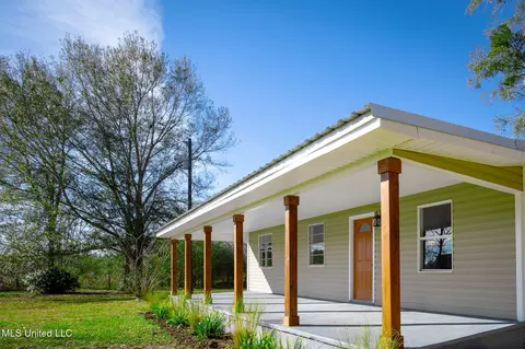 277 Howell Tanner Chapel Rd, Lucedale, MS 39452