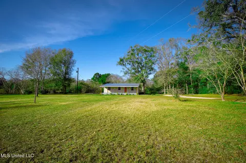 Exterior - 277 Howell Tanner Chapel Rd, Lucedale, MS 39452 photo 12 of 12