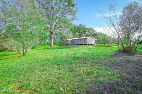 Exterior - 277 Howell Tanner Chapel Rd, Lucedale, MS 39452 photo 5 of 12