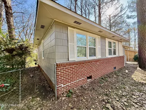2674 Key St, Jackson, MS 39212 photo 2