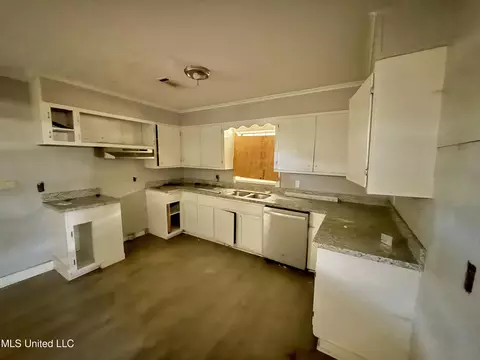 2674 Key St, Jackson, MS 39212 photo 6