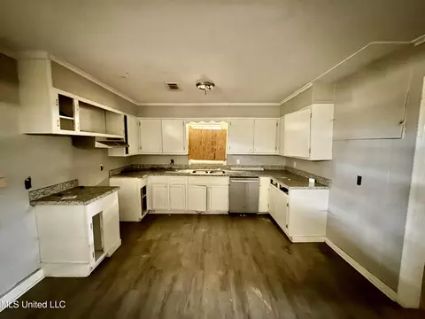 2674 Key St, Jackson, MS 39212 photo 8
