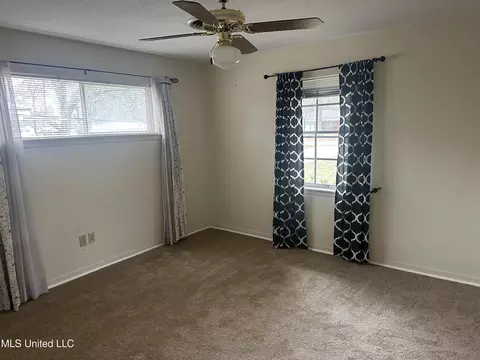 Bedroom - 149 Colonial Circle Cir, Jackson, MS 39211 photo 2 of 3