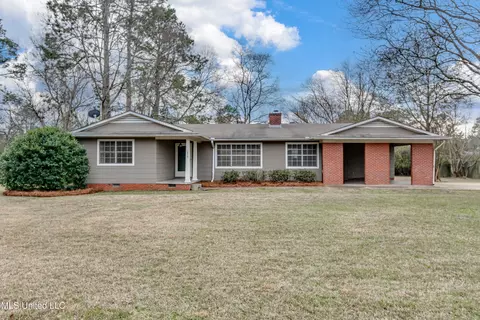 215 Mackey Dr, Madison, MS 39110 photo 1