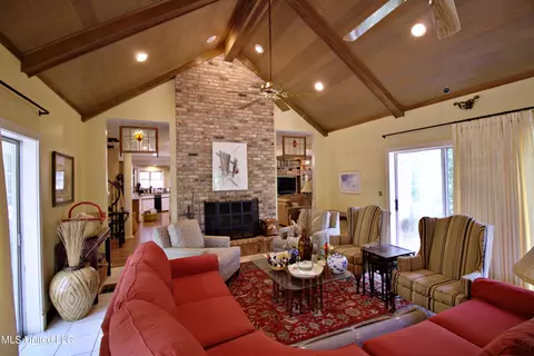 Living - 280 Lowery Rd, Sumrall, MS 39482 photo 4 of 4
