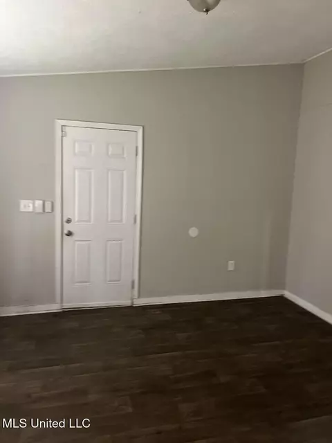 3253 Ridgeland Dr, Jackson, MS 39212 photo 3