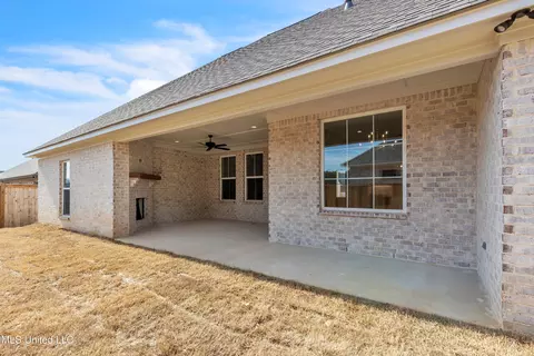 Exterior - 692 Bearing Way, Brandon, MS 39047 photo 4 of 5