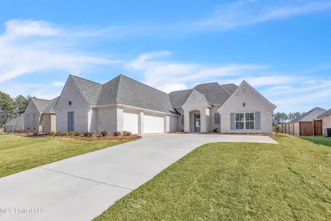 692 Bearing Way, Brandon, MS 39047