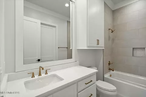 Bath - 256 Ashworth Cir, Madison, MS 39110 photo 12 of 12