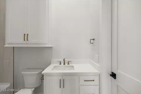 Bath - 256 Ashworth Cir, Madison, MS 39110 photo 10 of 12