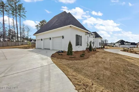 Exterior - 256 Ashworth Cir, Madison, MS 39110 photo 4 of 13