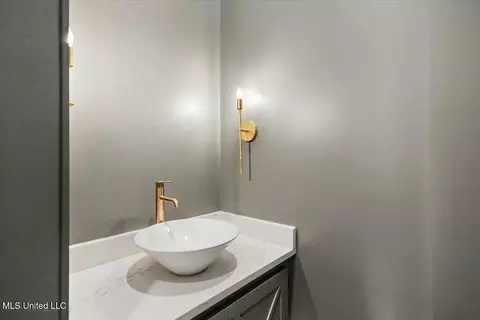 Bath - 256 Ashworth Cir, Madison, MS 39110 photo 7 of 12