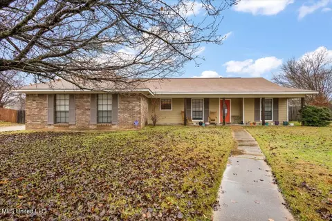 125 Pine Ridge Cv, Pearl, MS 39208