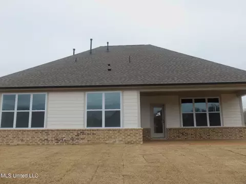 7334 Ravens Ln, Olive Branch, MS 38654 photo 2