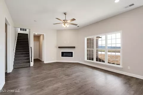10225 March Meadows Way, Olive Branch, MS 38654 photo 3