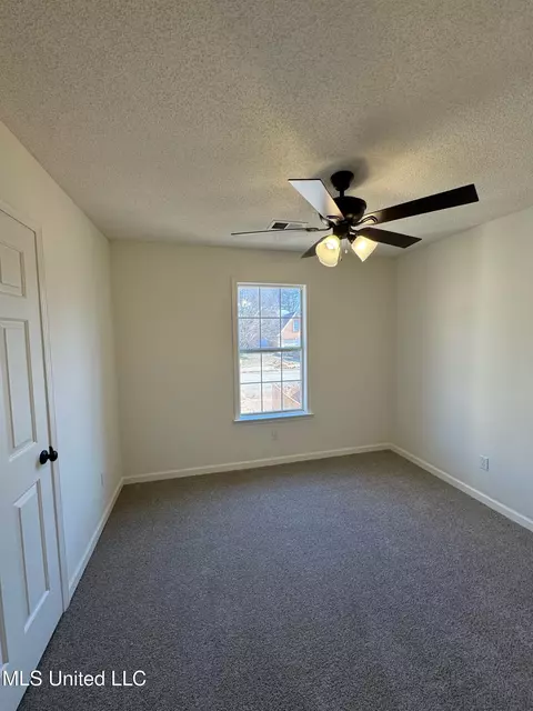 5967 Eagleston Dr, Olive Branch, MS 38654 photo 13