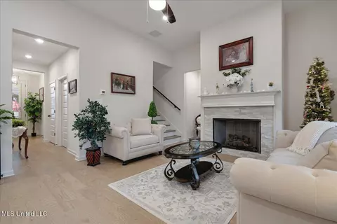 9626 Crape Myrtle Dr, Olive Branch, MS 38654 photo 11