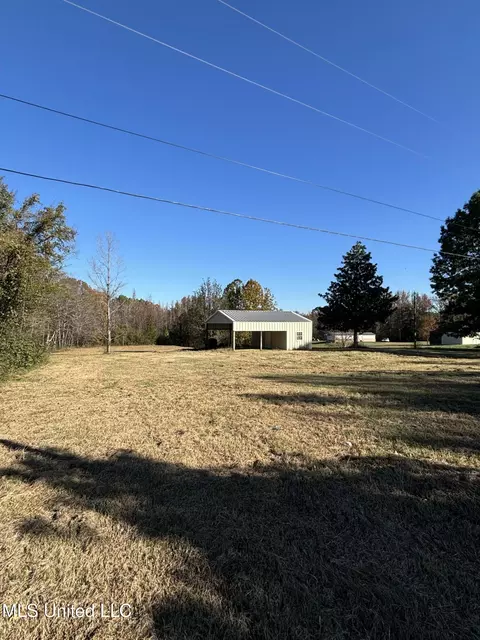 981 Rock Hill Rd, Como, MS 38619 photo 4