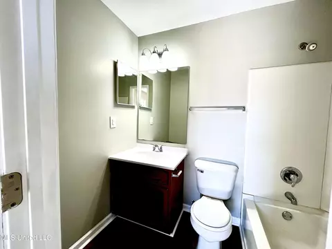 Bath - 1033 Ruby Hughes Ln, Utica, MS 39175 photo 2 of 2