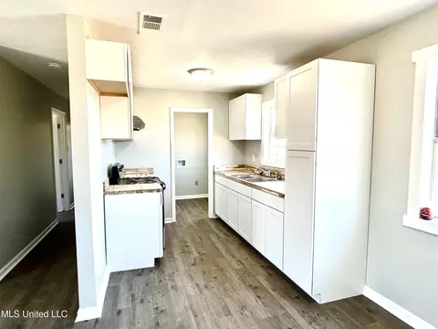 Kitchen - 1033 Ruby Hughes Ln, Utica, MS 39175 photo 1 of 2