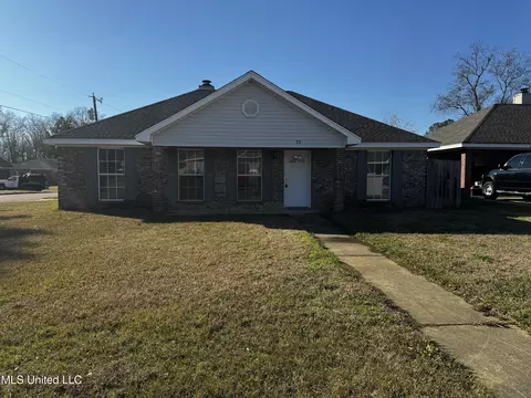 201 Richard Cv, Pearl, MS 39208