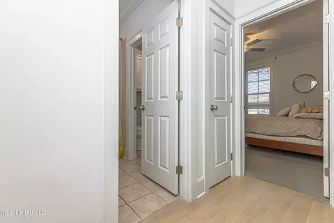Entry Way - 114 Copper Ridge Dr, Brandon, MS 39042 photo 2 of 4