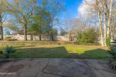Exterior - 114 Copper Ridge Dr, Brandon, MS 39042 photo 7 of 10