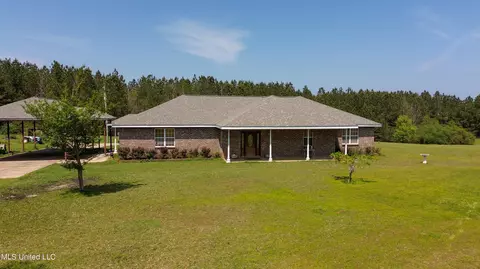 385 Pine Grove Rd, Magee, MS 39111