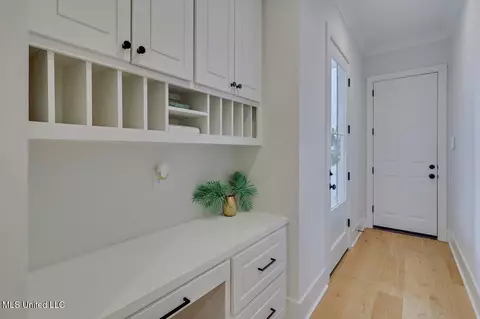 Entry Way - 112 Forestview Pl, Madison, MS 39110 photo 2 of 2