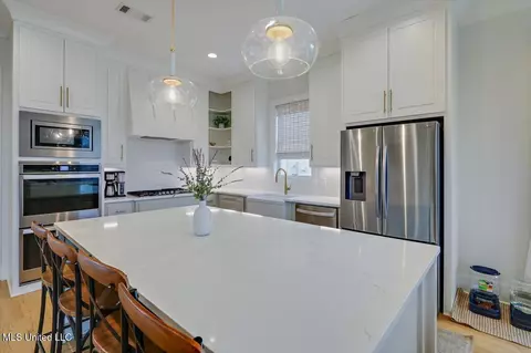 Kitchen - 112 Forestview Pl, Madison, MS 39110 photo 3 of 3