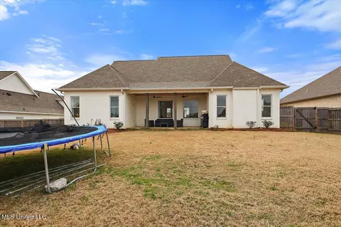 Exterior - 112 Forestview Pl, Madison, MS 39110 photo 5 of 6