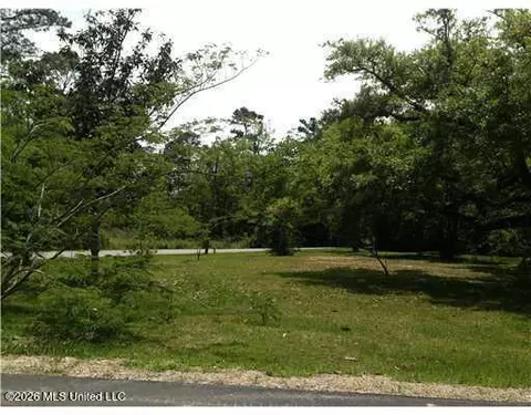 14008 W El Bonita, Ocean Springs, MS 39564