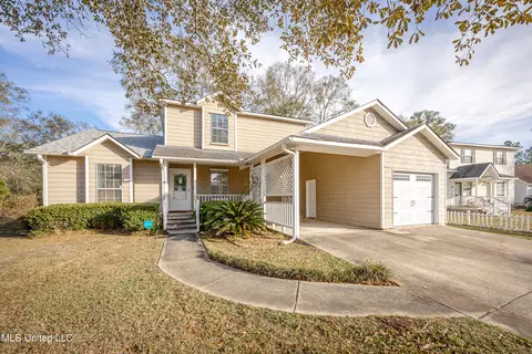 15195 Sunset Dr, Gulfport, MS 39503