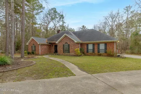 266 Cross Creek Dr, Petal, MS 39465