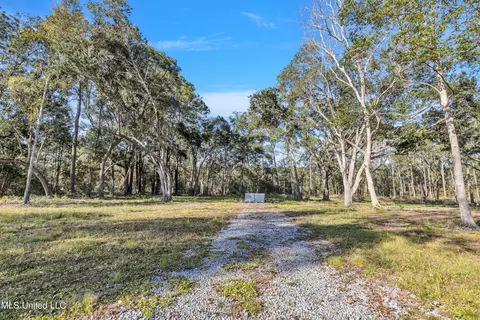 4009 Orange Grove Rd, Moss Point, MS 39562 photo 2