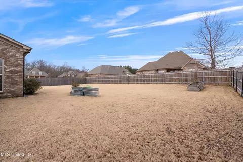 Exterior - 1462 Banbury Ln, Hernando, MS 38632 photo 7 of 7