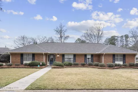 5405 Charter Oak Place Pl, Jackson, MS 39211