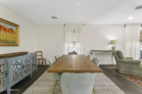 Dining - 5405 Charter Oak Place Pl, Jackson, MS 39211 photo 1 of 2