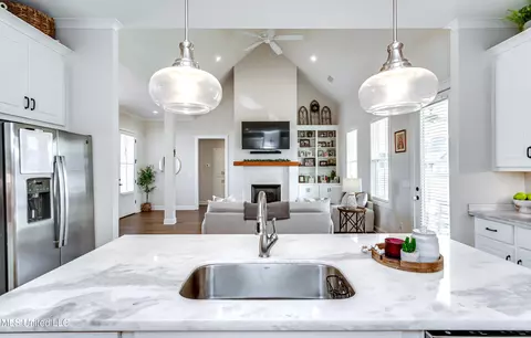 Kitchen - 206 Bridge Ct, Madison, MS 39110 photo 7 of 7