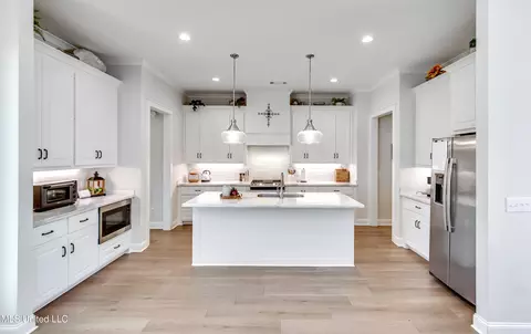 Kitchen - 206 Bridge Ct, Madison, MS 39110 photo 1 of 7