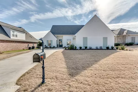 Exterior - 206 Bridge Ct, Madison, MS 39110 photo 3 of 13