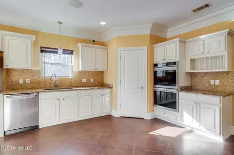 Kitchen - 16009 Bill Bond Rd, Saucier, MS 39574 photo 1 of 3