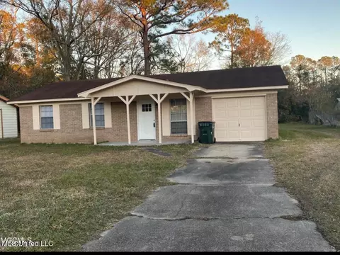 4100 Karen St, Moss Point, MS 39563