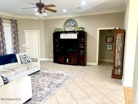1059 SE Precious Lane Se Ln, Brookhaven, MS 39601 photo 3