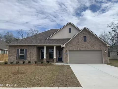 10131 Patrick Dr, Gulfport, MS 39503