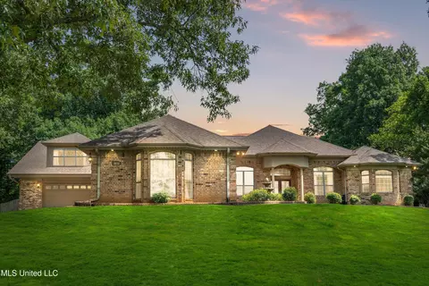 2692 Garden Gate Dr, Hernando, MS 38632