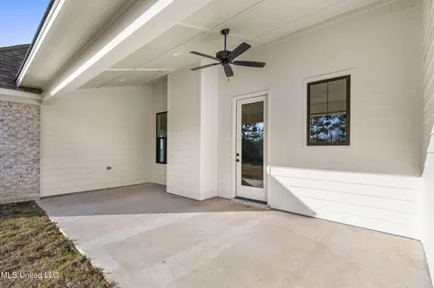 Exterior - 105 Lewis Farms Dr, Madison, MS 39110 photo 3 of 4