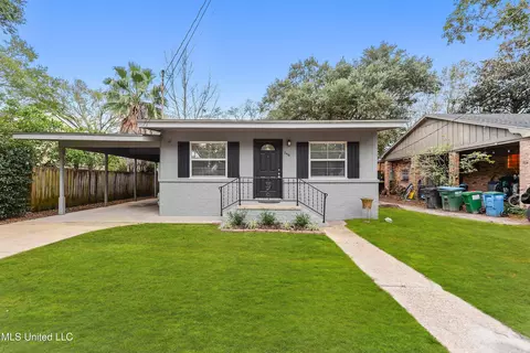 2416 Tyler Ave, Pascagoula, MS 39567