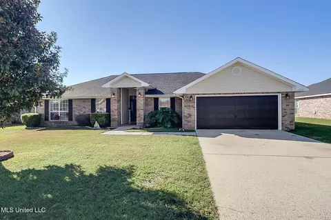 13047 Glennwood Pl, Gulfport, MS 39503