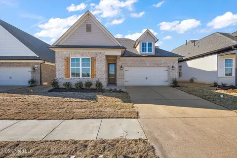 Exterior - 785 E Quitman Ct, Nesbit, MS 38651 photo 2 of 7